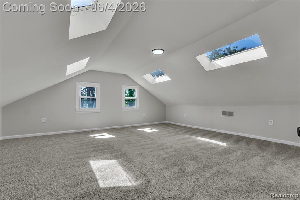 2890 Beland Avenue, Keego Harbor, MI 48320 — Photo 30