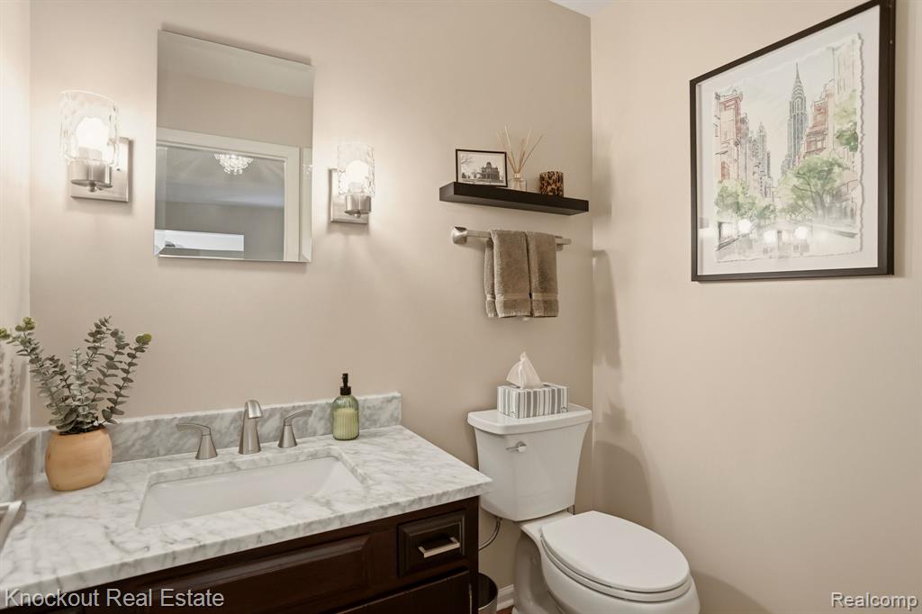 239 Churchgrove Road, Frankenmuth, MI 48734 — Photo 21