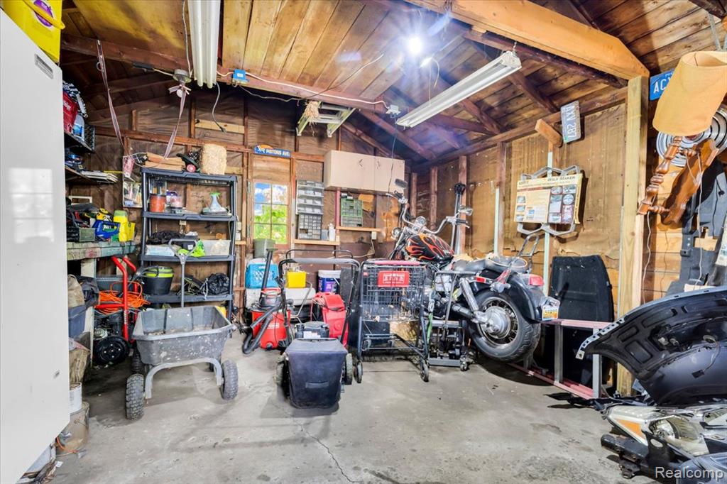 8675 Paige Avenue, Warren, MI 48089 — Photo 20