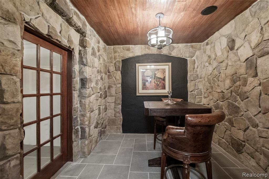 5537 ORCHARD RIDGE, Rochester, MI 48306 — Photo 25