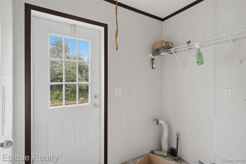 17107 Detroiter, Davisburg, MI 48350 — Photo 21