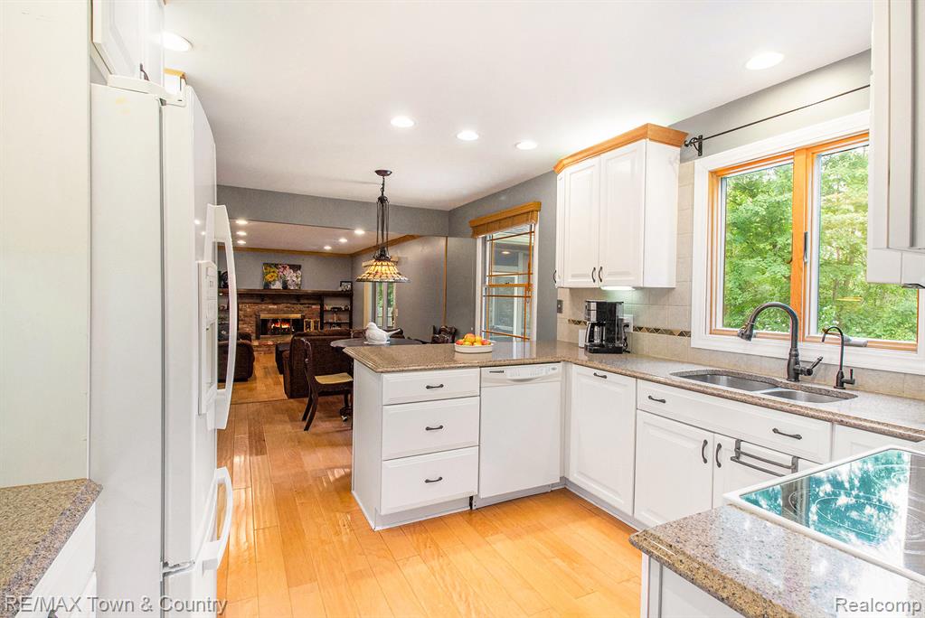 5555 Old Franklin Road, Grand Blanc, MI 48439 — Photo 6