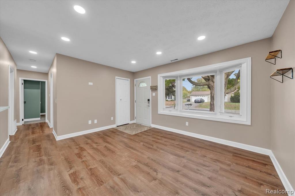 3712 Grafton Street, Orion, MI — Photo 11