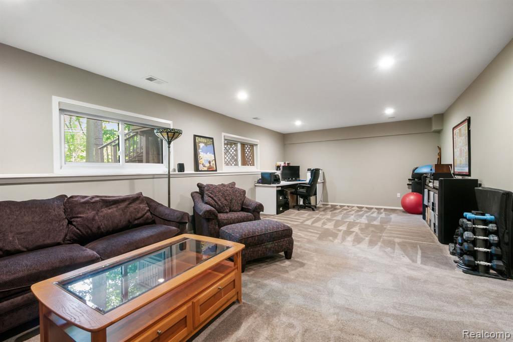 5775 Eastman Boulevard, West Bloomfield, MI 48323 — Photo 35