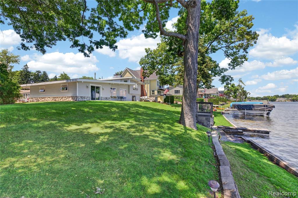 91 Crescent Avenue, Lake Orion, MI 48362 — Photo 21