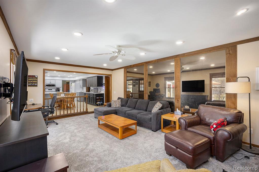 779 MEDINAH Drive, Rochester Hills, MI 48309 — Photo 19