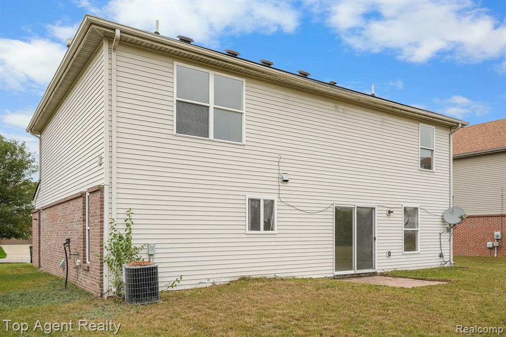 42117 CAMDEN Road, Belleville, MI 48111 — Photo 7
