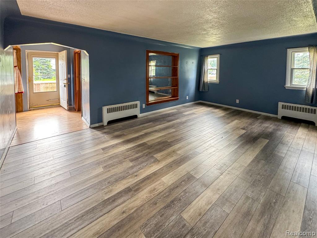 921 Venoy, Garden City, MI — Photo 12