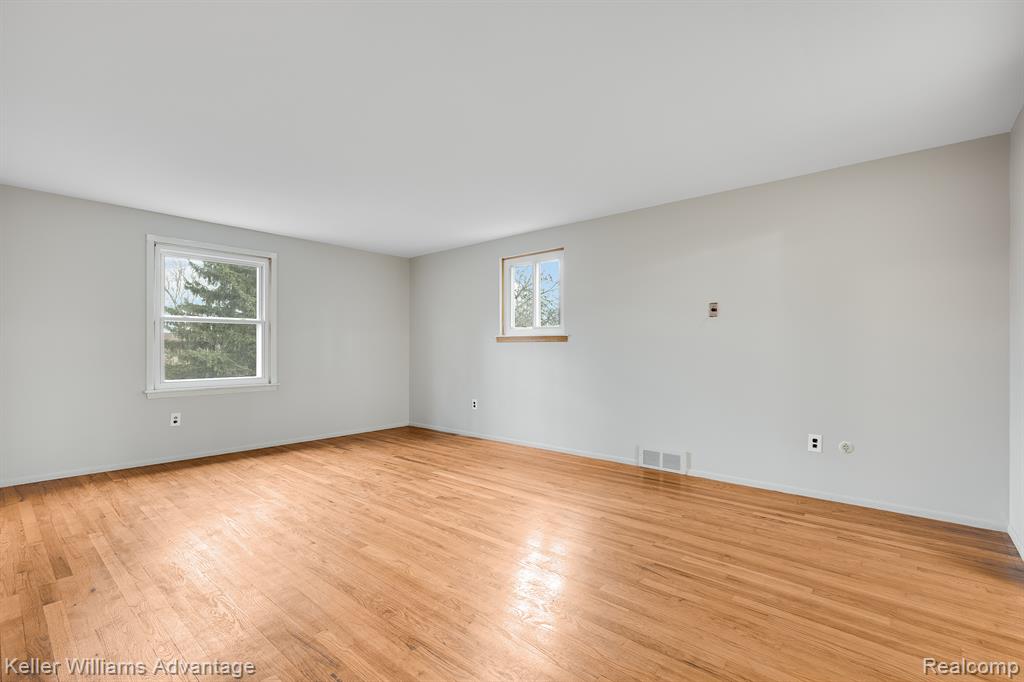 21183 E CHIGWIDDEN Street, Northville, MI 48167 — Photo 18