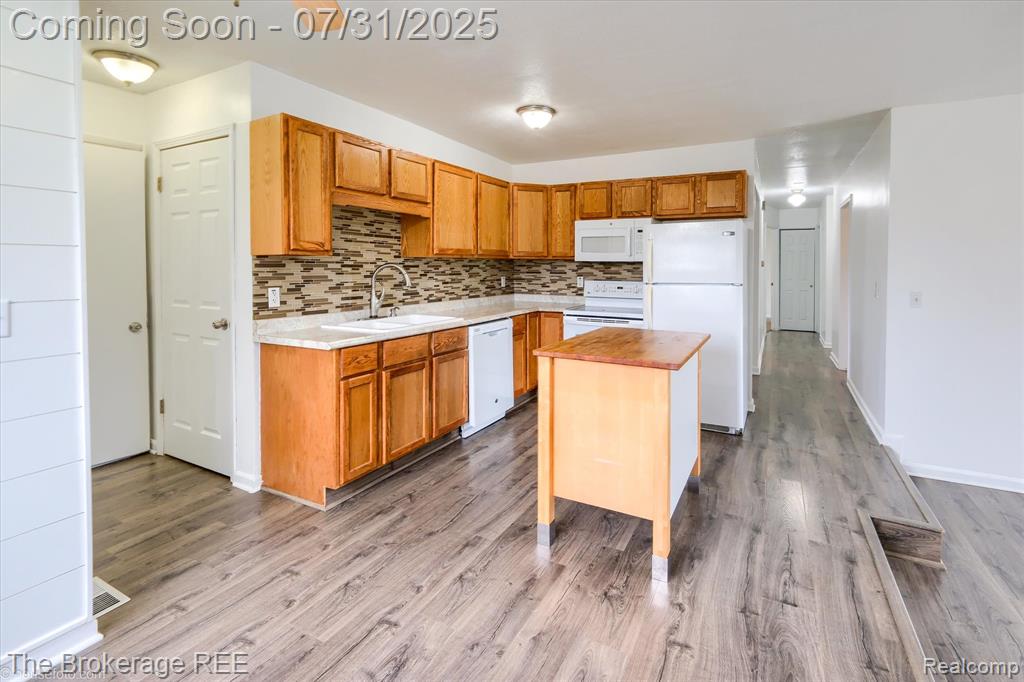 5010 Spring Well Lane, Grand Blanc, MI 48439 — Photo 14