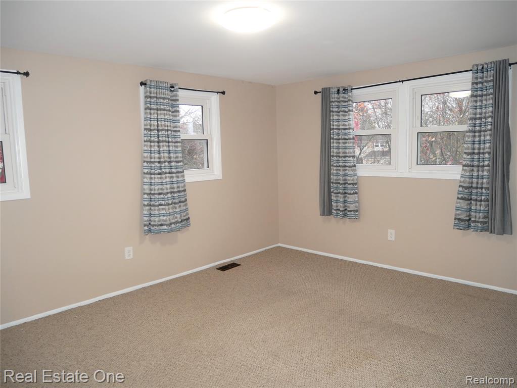 5082 Buckingham, Troy, MI 48098 — Photo 19