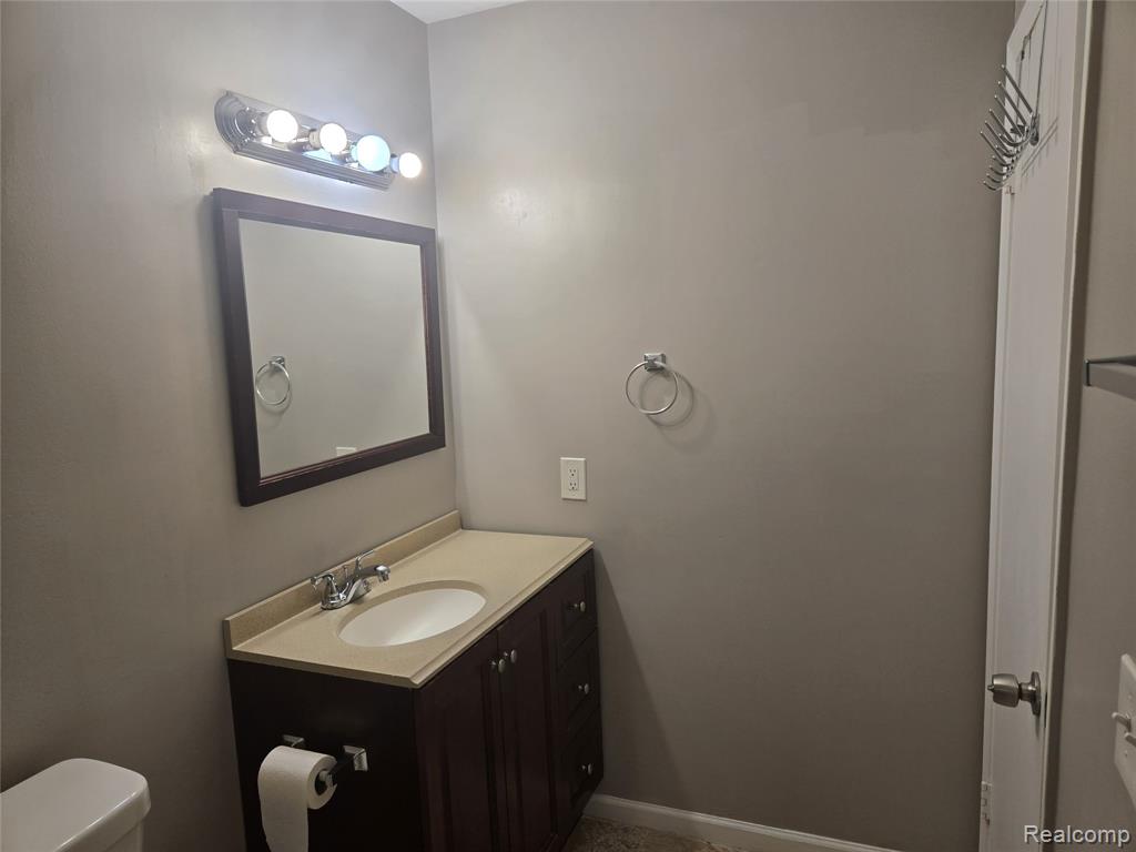 5353 Wright Way W, West Bloomfield, MI — Photo 34