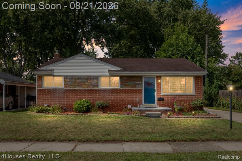 29039 Shirley Avenue, Madison Heights, MI 48071