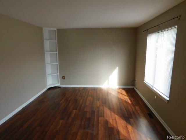48576 SUGARBUSH Road, Chesterfield, MI 48047 — Photo 7