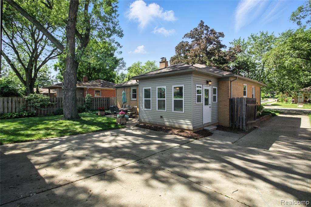 655 Ross Street, Plymouth, MI 48170 — Photo 40