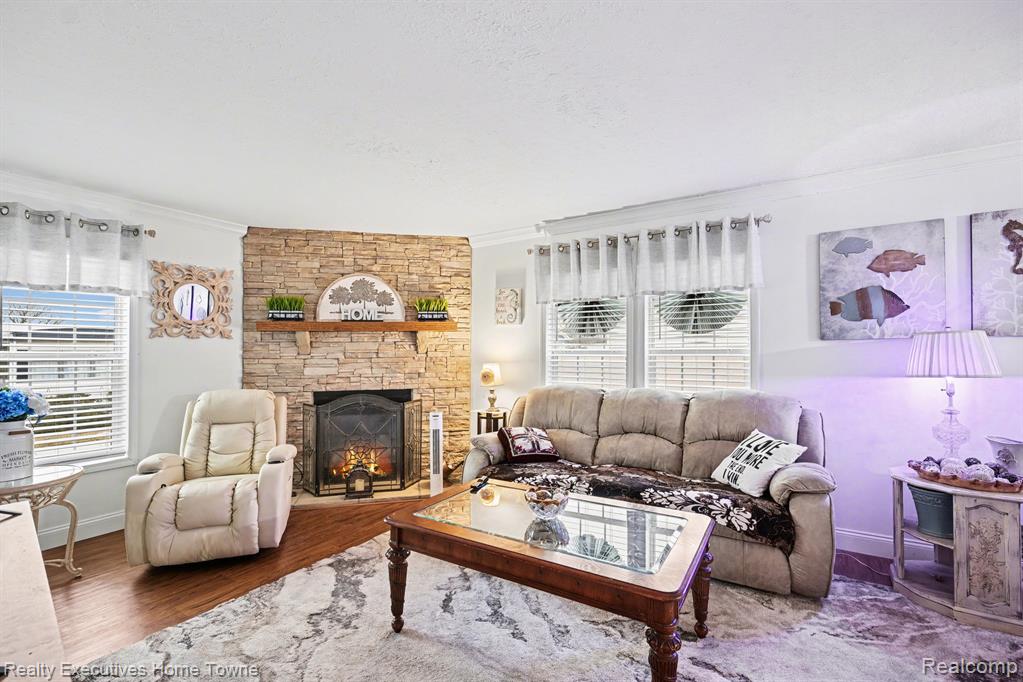 46229 Worlington Dr, Macomb, MI 48044 — Photo 12