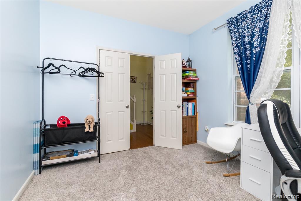 51224 Luke Lane, Novi, MI — Photo 21
