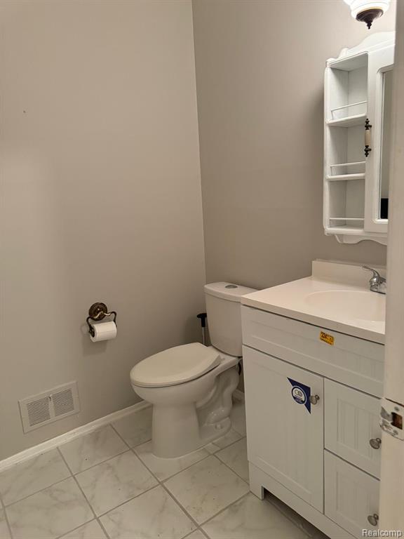 5028 Abington Drive, Troy, MI 48085 — Photo 9