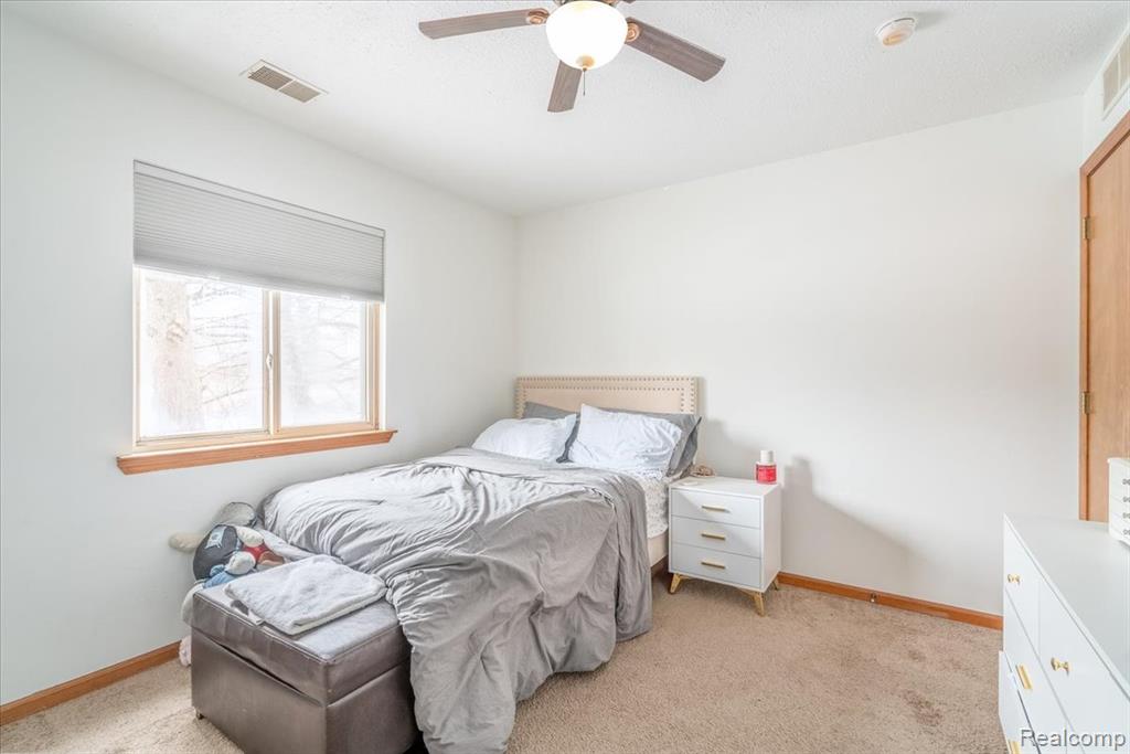 9714 Sawgrass Court, Belleville, MI 48111 — Photo 18