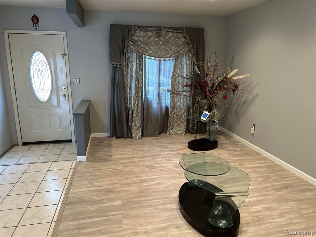 39581 Edgemont Drive, Sterling Heights, MI 48310 — Photo 6