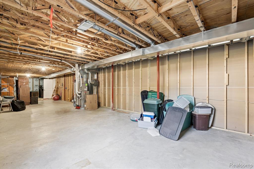 7075 Kings Way, Flushing, MI 48433 — Photo 37