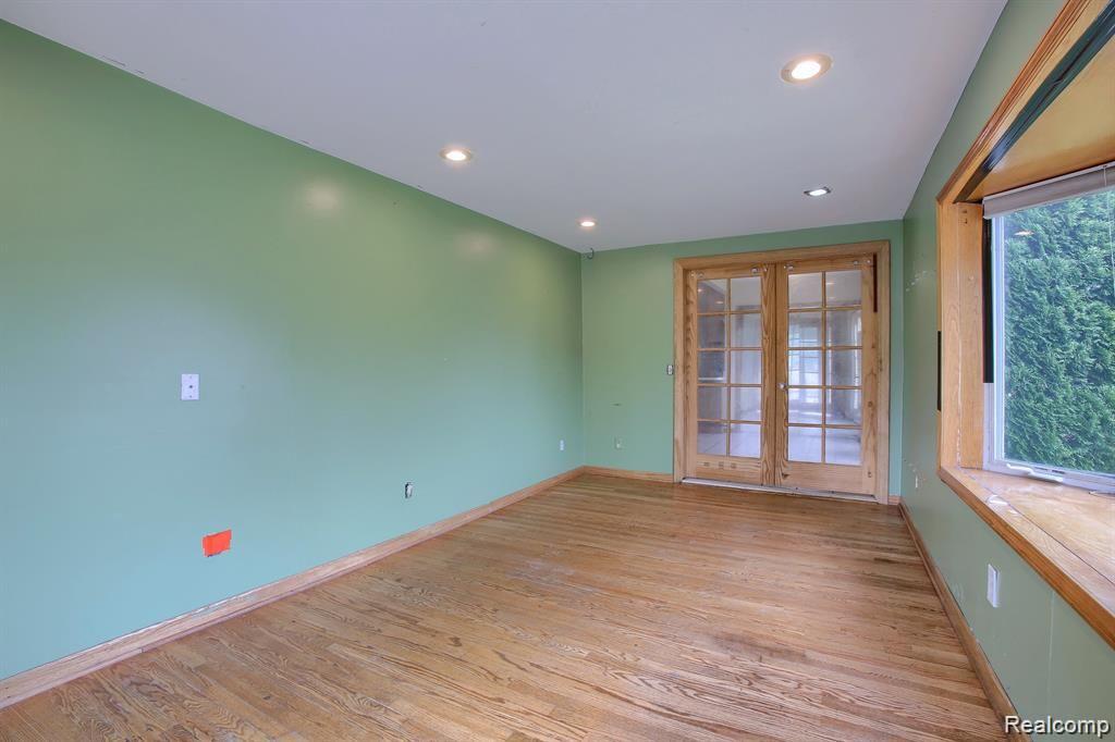50928 REDWOOD Lane, New Baltimore, MI 48047 — Photo 11