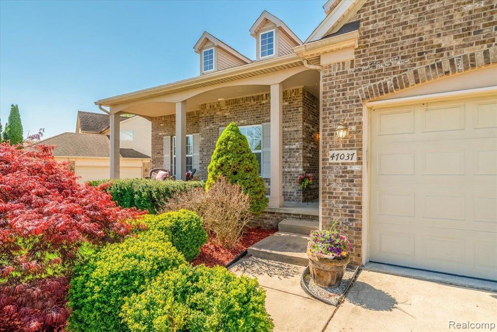 47037 MARINA Drive, Belleville, MI 48111 — Photo 2
