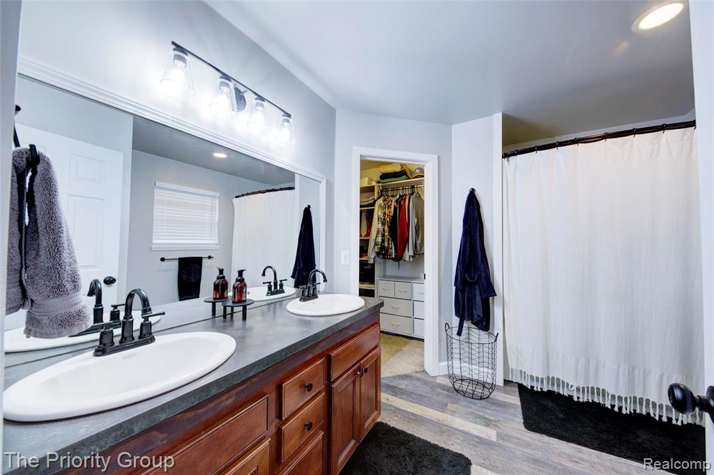 4395 Pondview Drive, Swartz Creek, MI 48473 — Photo 27