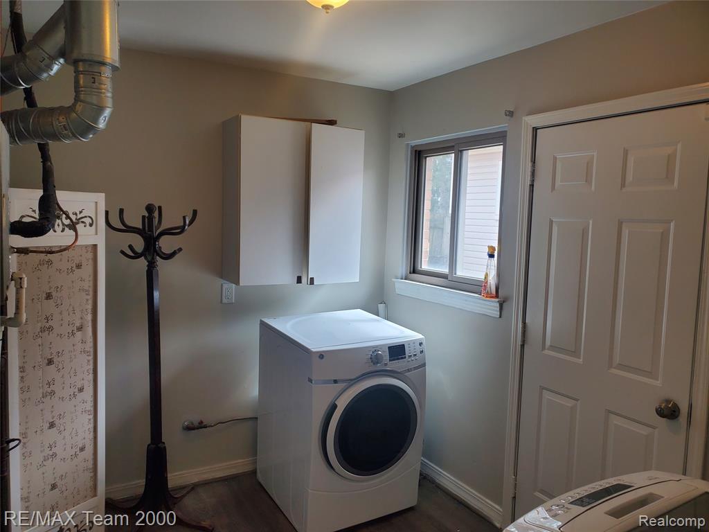 5397 JACKSON Street, Dearborn Heights, MI 48125 — Photo 18