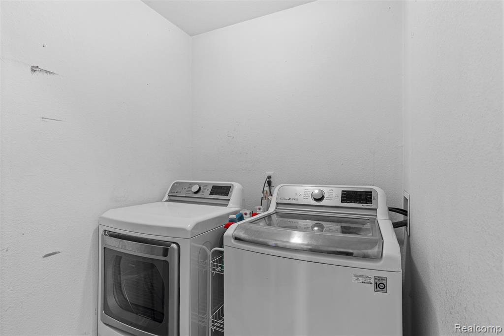 1039 Old Leake Court, 200, Holly, MI 48442 — Photo 19