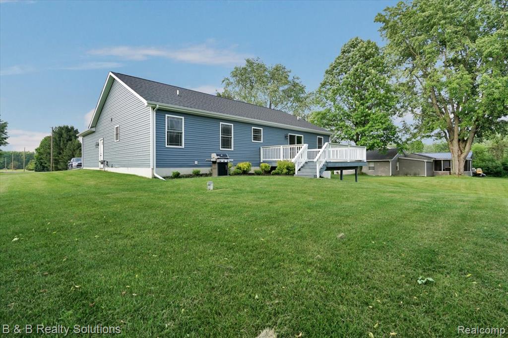 437 Angle Road, Lapeer, MI 48446 — Photo 26