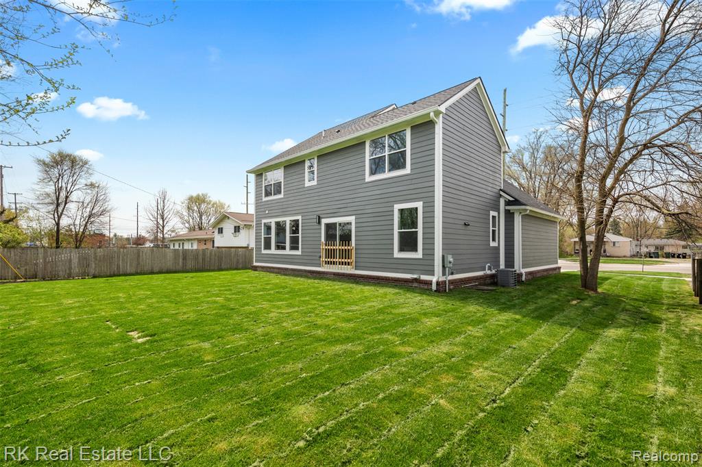 47260 Dequindre Road E, Shelby Twp, MI 48317 — Photo 37