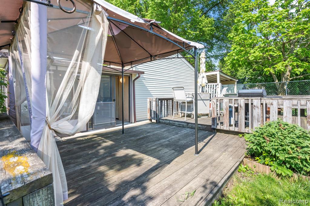 5304 E Frances Road, Mount Morris, MI 48458 — Photo 30