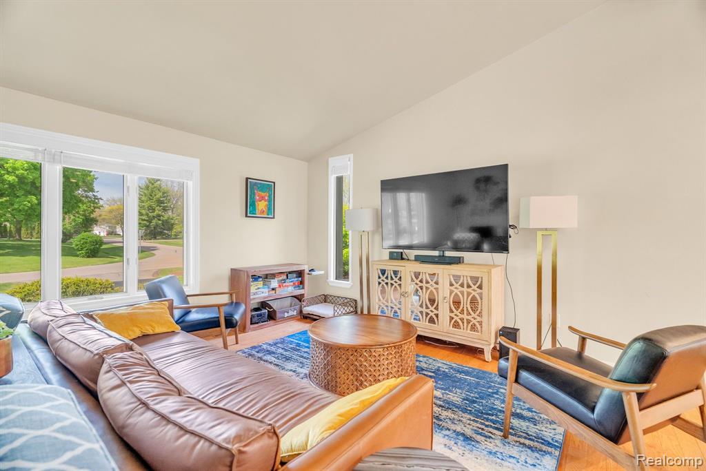 4731 PATRICK Road, West Bloomfield, MI — Photo 14