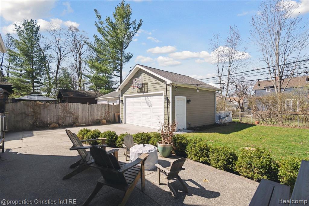 712 S LAUREL Street, Royal Oak, MI 48067 — Photo 46