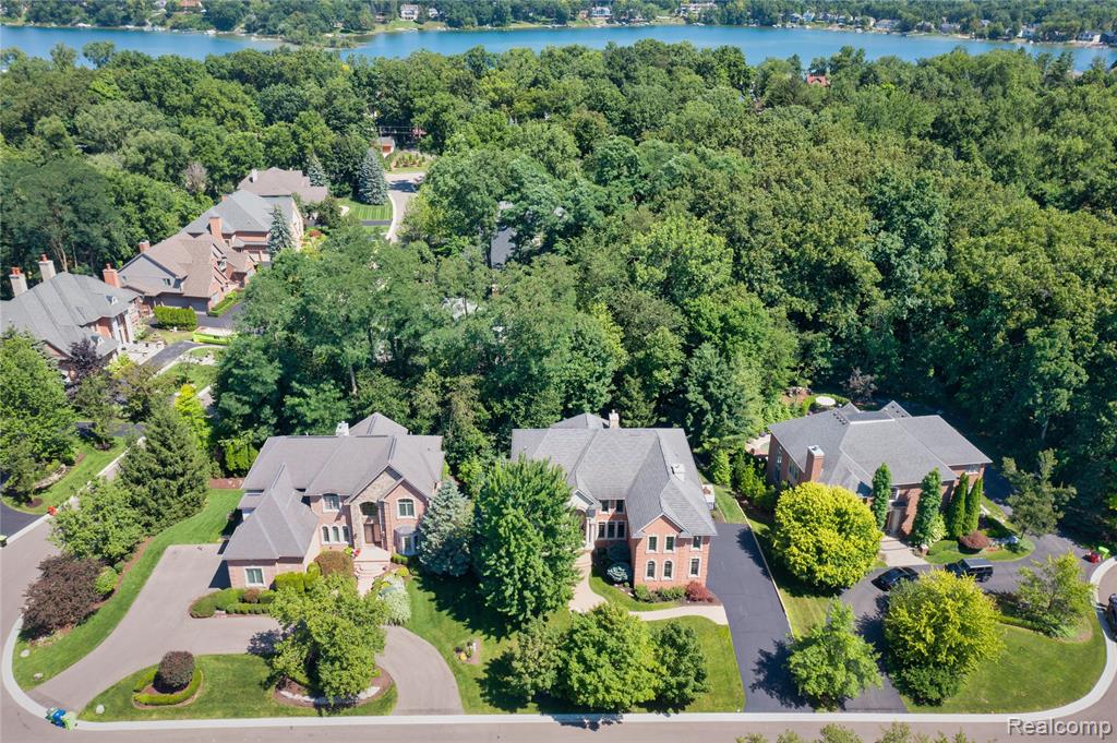 4575 Forest Edge Lane N, West Bloomfield, MI 48323 — Photo 81