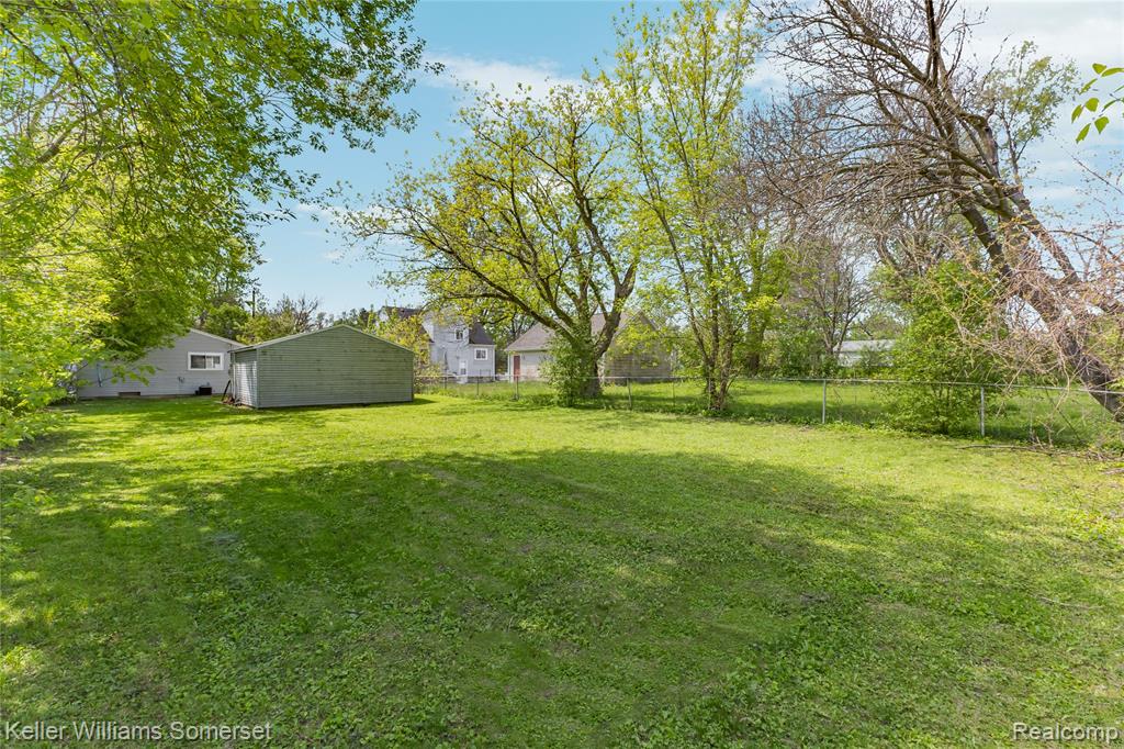 591 Clara Avenue, Pontiac, MI 48340 — Photo 43