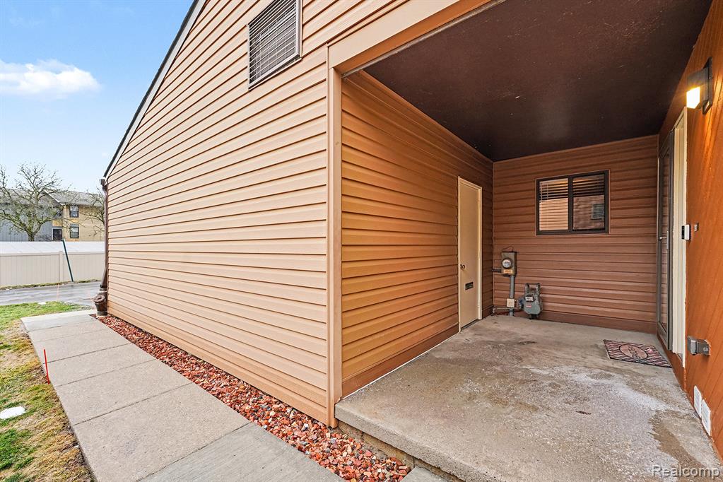 48315 Bayshore Drive, Van Buren, MI 48111 — Photo 36