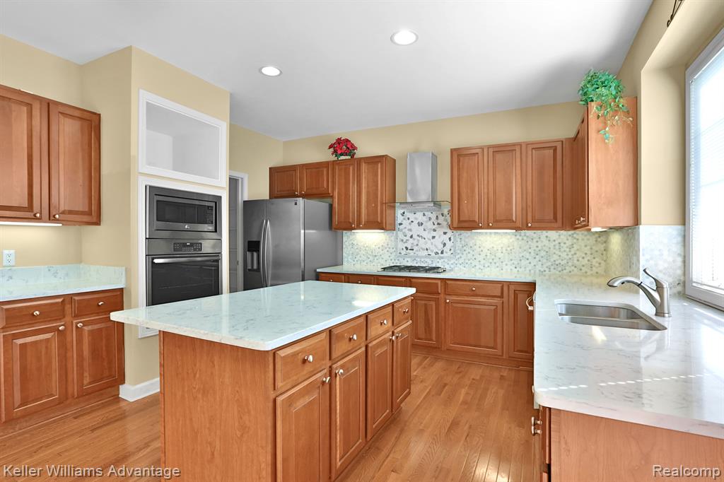 17549 WHITE PINE Ct., Northville, MI 48168 — Photo 15