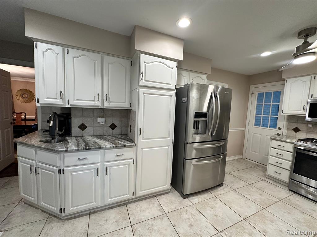 4387 PATRICK Road, West Bloomfield, MI — Photo 34