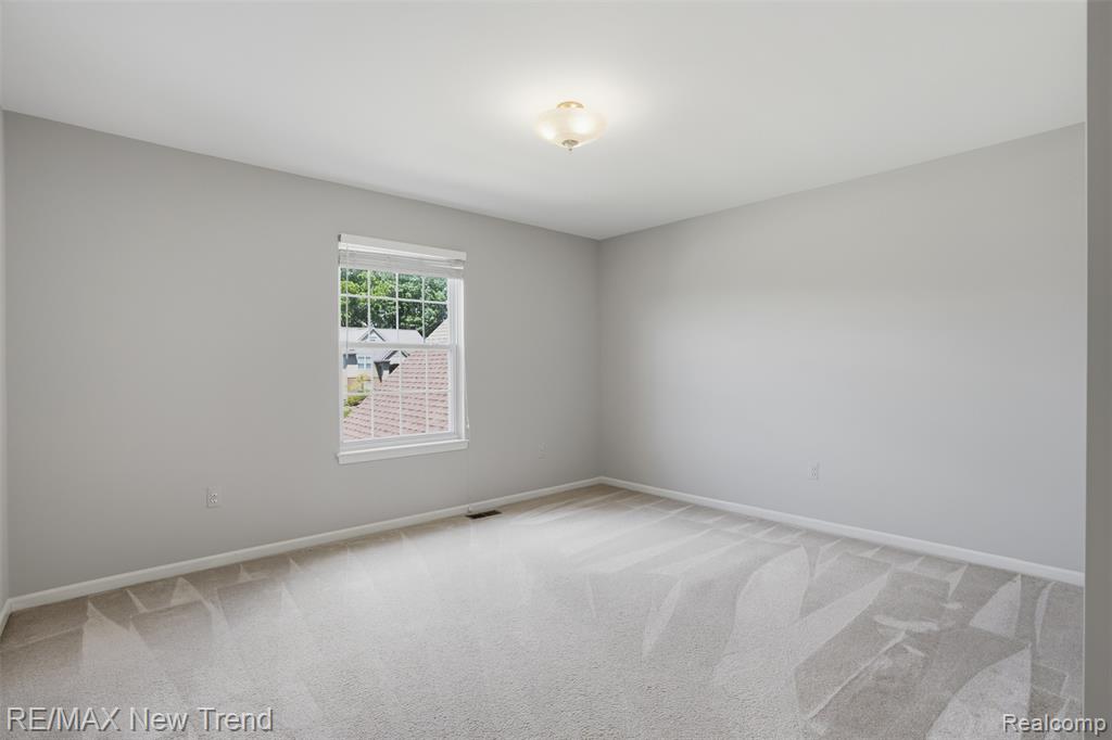 729 Akehurst Lane, White Lake, MI — Photo 36