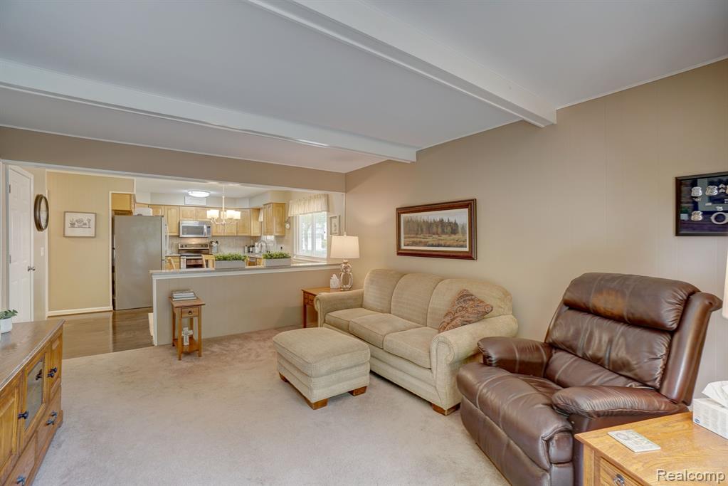 5760 LARKINS Drive, Troy, MI 48085 — Photo 13