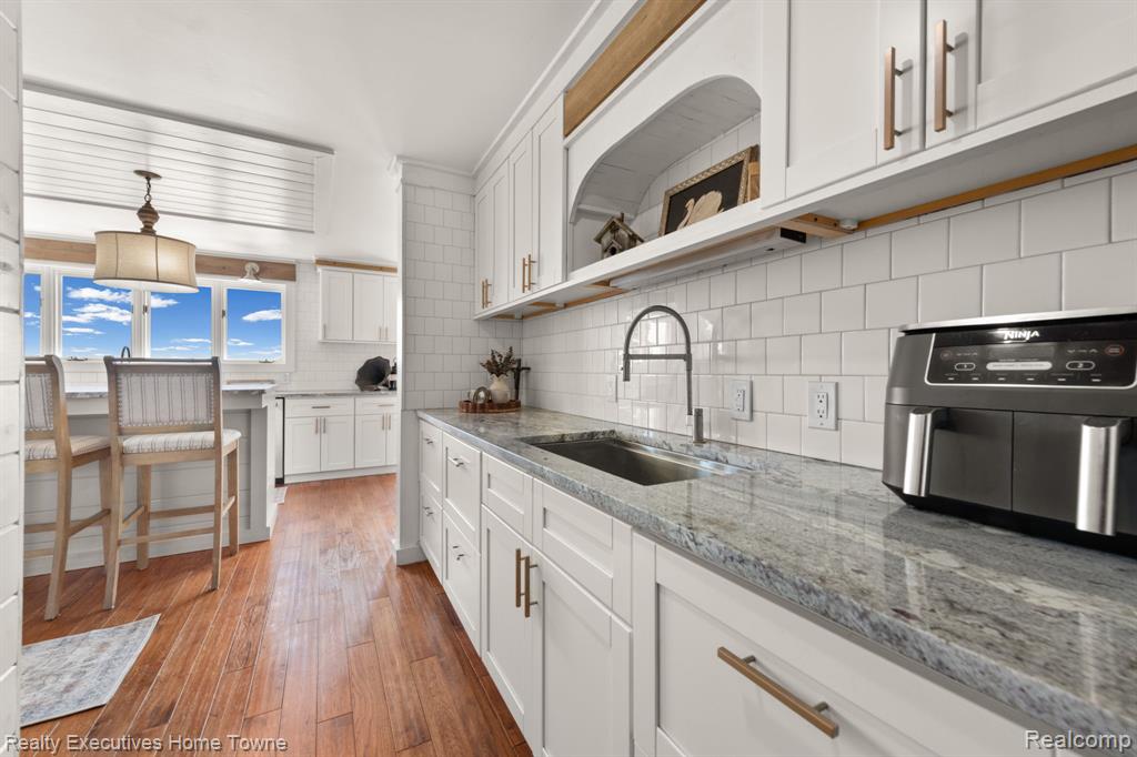 8308 Lakeshore, Burtchville, MI 48059 — Photo 42