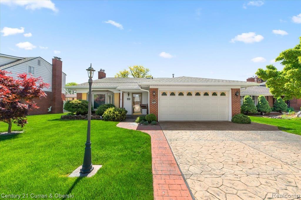 4669 PARKSIDE Boulevard, Allen Park, MI 48101 — front exterior