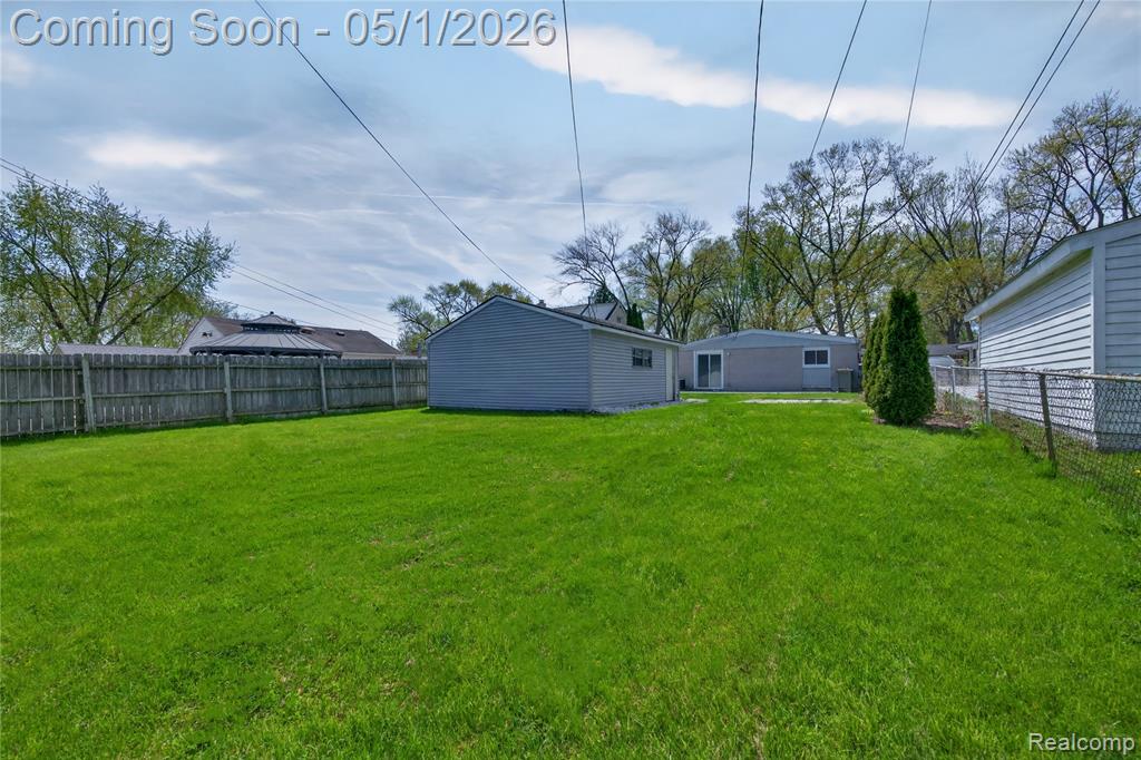 22813 Detour Street, Saint Clair Shores, MI 48082 — Photo 21