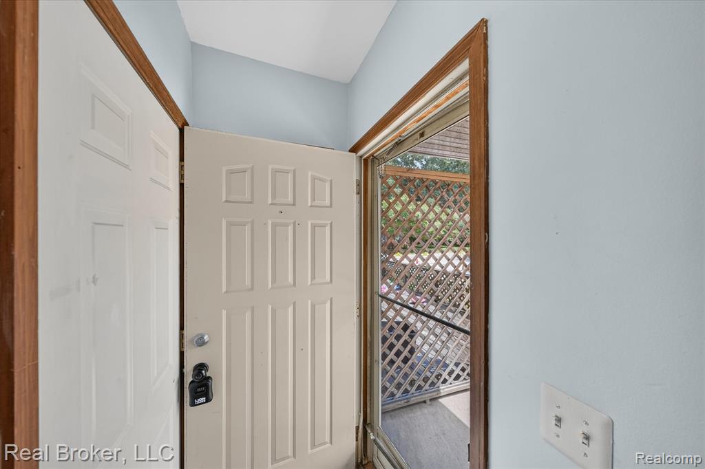 68457 Rosewood Lane, Richmond, MI 48062 — Photo 4