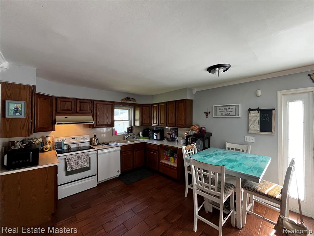 8216 Lakeshore Road Road, Lexington, MI 48450 — Photo 14