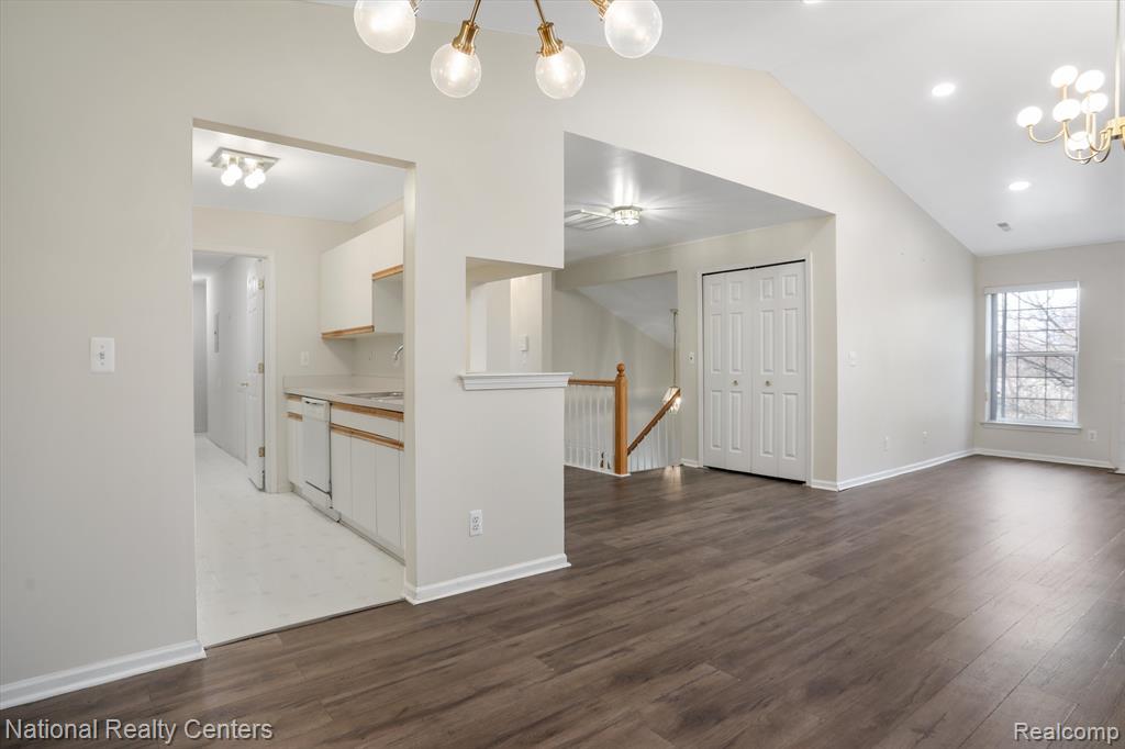 44973 MARIGOLD Drive, Sterling Heights, MI 48314 — Photo 11