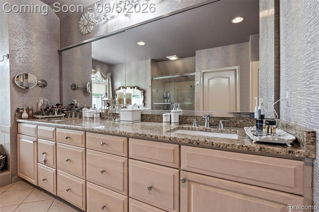 61496 Beacon Hill Drive, Washington, MI — Photo 35