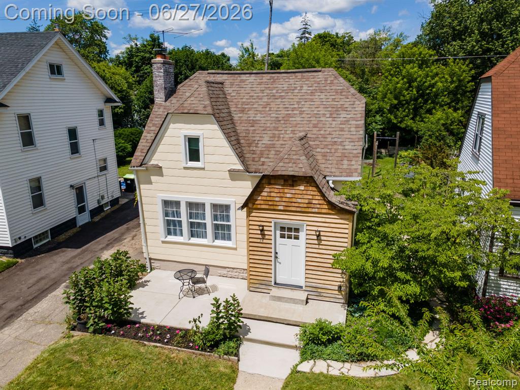 39 Mohawk Road, Pontiac, MI 48341 — front exterior